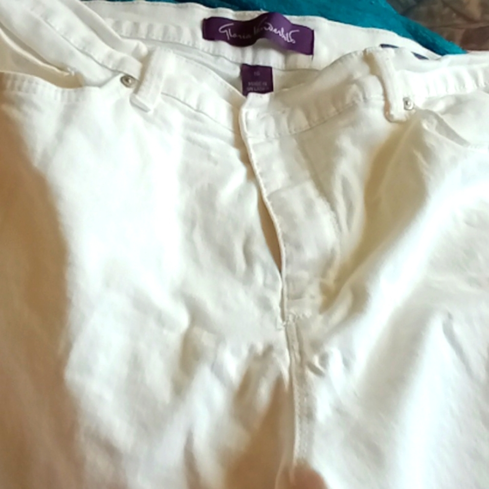 Gloria Vanderbilt Amanda jeans